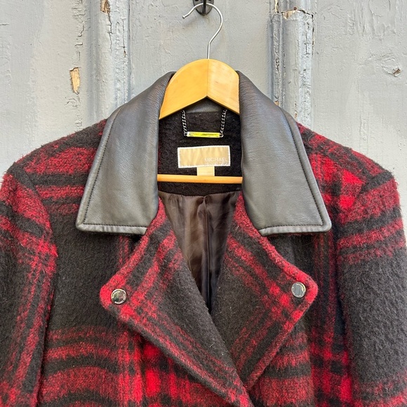 Michael Michael Kors Red Plaid Wool blend Jacket, size XL - Picture 4 of 10